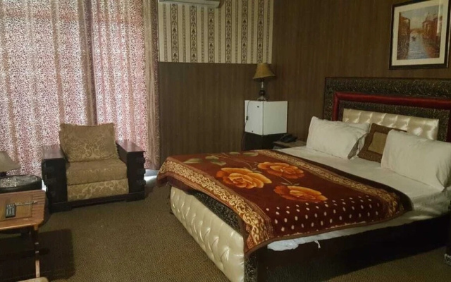 Lasani Continental Hotel Lahore