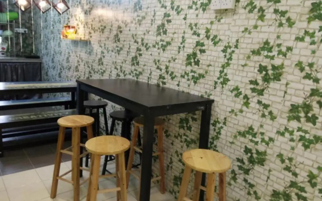 2 BR Medina Dollar Landed Homestay Cheras MRT Link