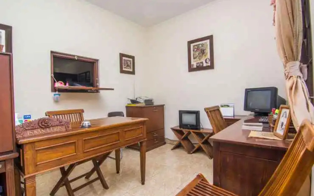 Adalia Homestay- Semarang (Syariah)