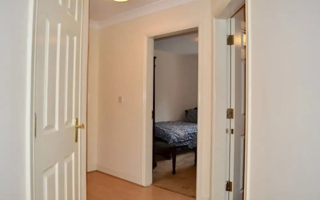 2 Bedroom Apartment Near City Centre
