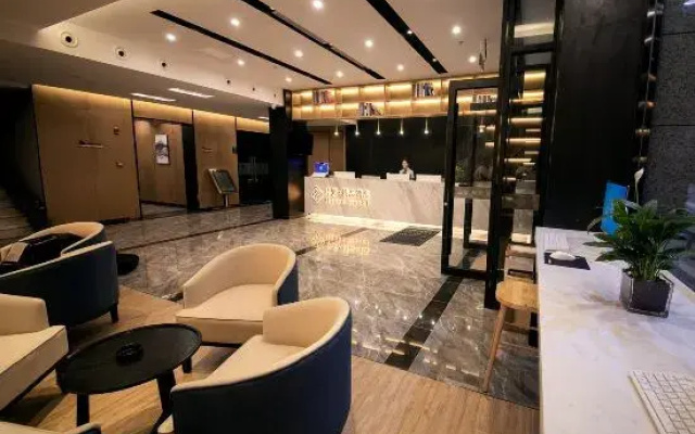 Feifan Boutique Hotel (Jiaozuo High-Speed Railway Station Wangfujing)