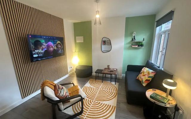 Green Lane 1-bed Apartment - Sleeps 4 & Pets Ok