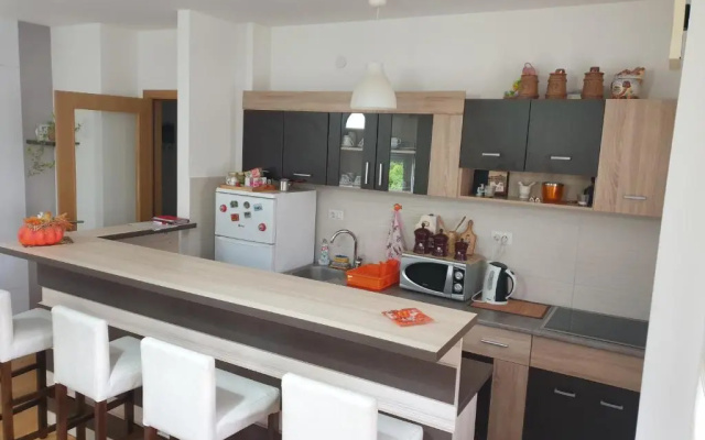 Apartment Lux Lomina