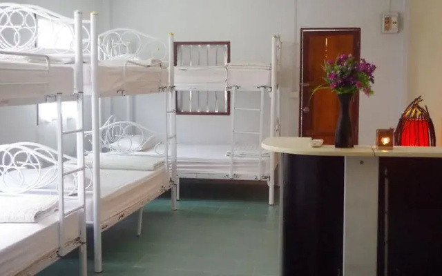 Majestic Hostel