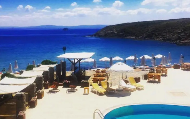 Pelagos Hotel