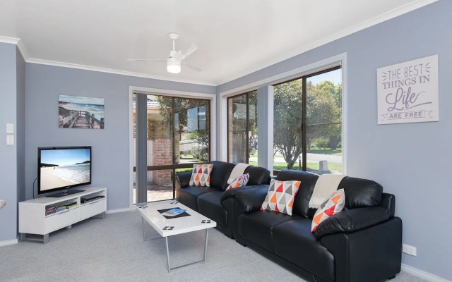 Shoreline Drive, Duplex 01,39, Little Pearl