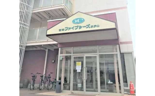 hotelImage