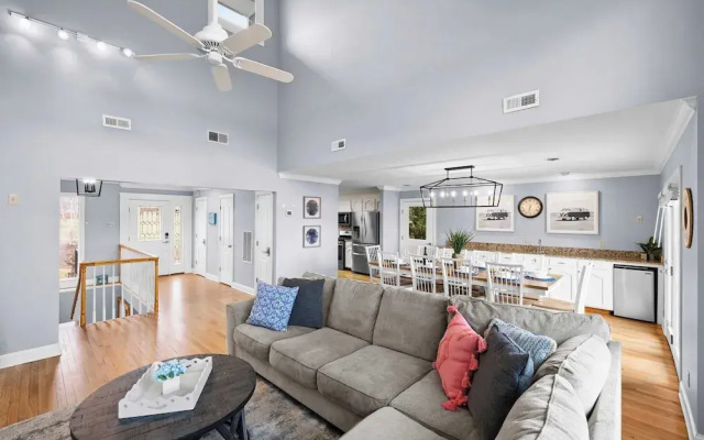 Ponderosa Pointe by Avantstay Boathouse + Views