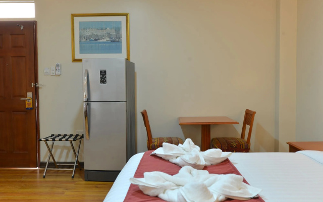 Royal Suites Condotel