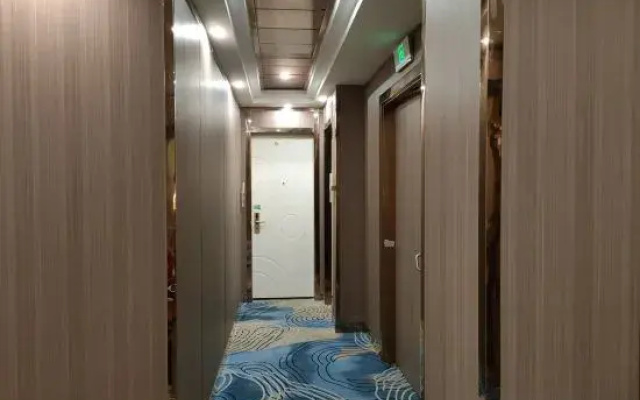 Yuhuan Hyatt Business Hotel (Passenger Transport Center Branch)