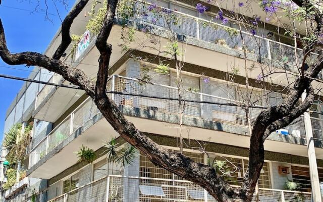 Отель Mi Zona Lodging WTC Мексика, Мехико - отзывы, цены и фото номеров - забронировать отель Mi Zona Lodging WTC онлайн вид на фасад