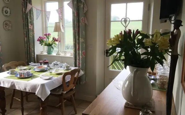Ling House Bed and Breakfast