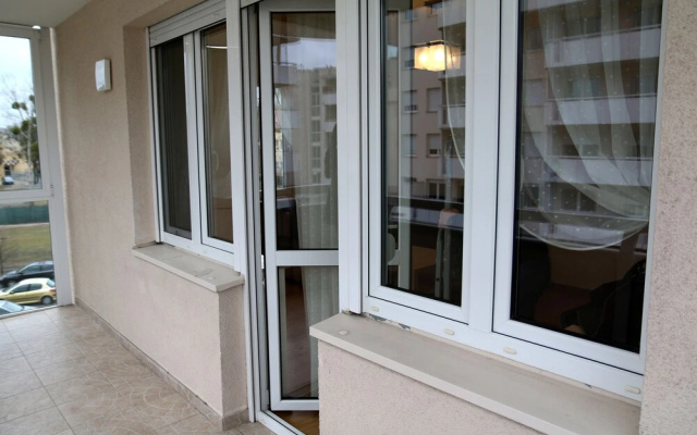 Apartament F&J 12