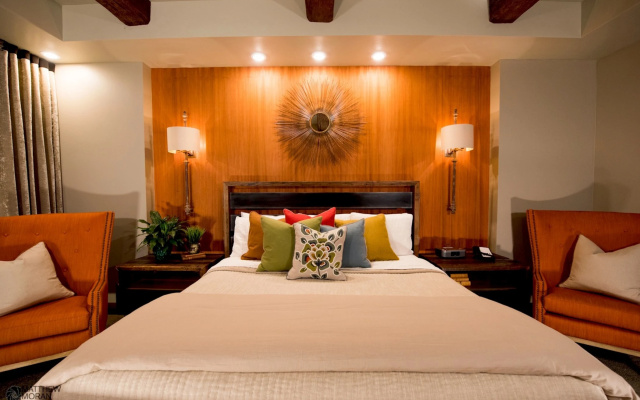 Desert Rose Resort & Cabins