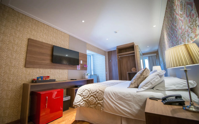 Chris Wellness Resort Hotel