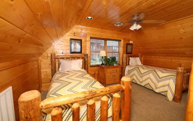 Up Up  Away - Two Bedroom Cabin