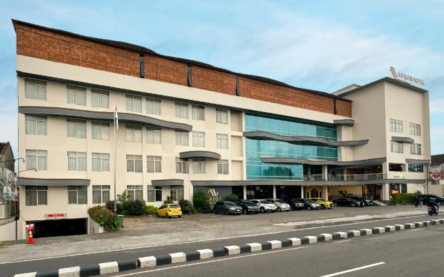 Aveon Hotel Yogyakarta by Daphna Management