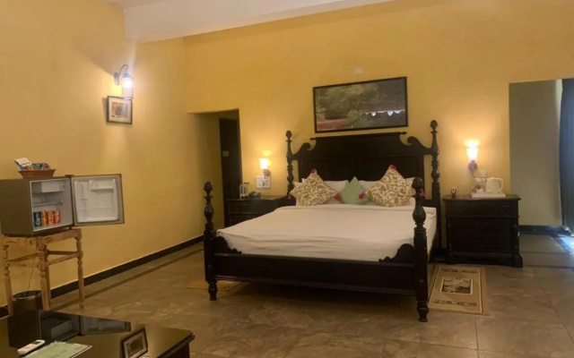 Tuli Veer Bagh Resort