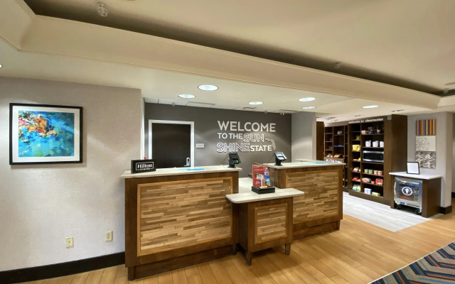 Hampton Inn & Suites Clearwater/St. Petersburg-Ulmerton Road, FL