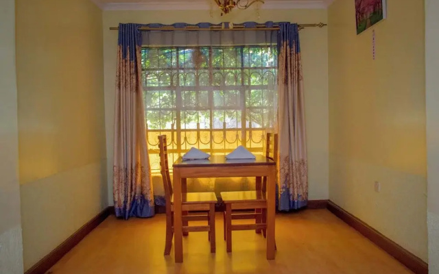 Leafy Park Villa