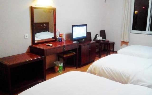 Huacheng Business Hotel