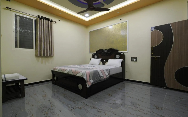 Coconut Homestay Hampi