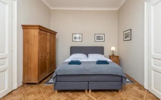 Liliova Apartments