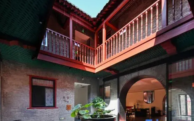 Fengchaoyang Design's Hotel
