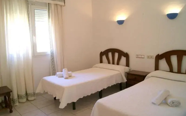 Villa near the beach, with pool, in Javea