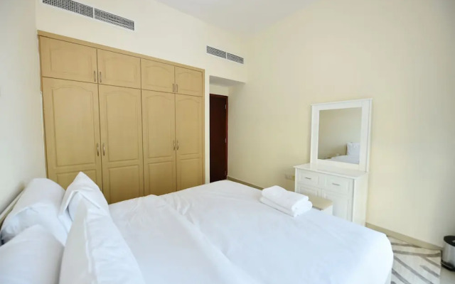 Marina Park 1 Bed with Study for 3 People