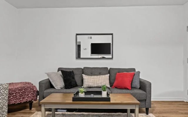 Classic City Getaway at Stadium Village