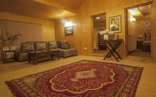 Hotel Nedous