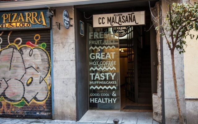 Отель Hostal CC Malasaña вид на фасад