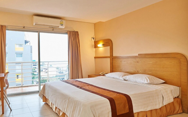 Eastiny Seven Hotel