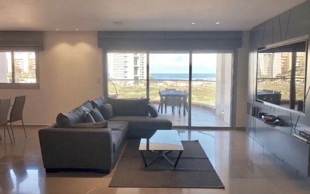 Stav Rentals Tel Aviv Sea View Apartment