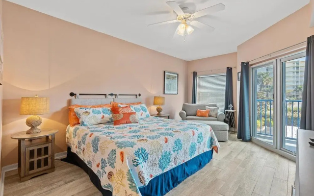 Oceanwalk 2-202