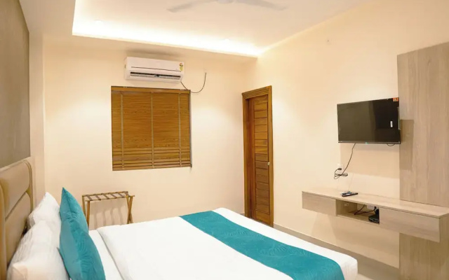 Hotel Ananda Kashi