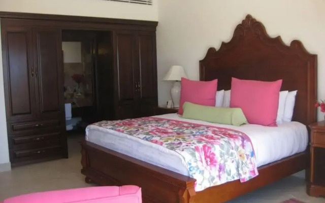 Relaxing Family 2 Bedroom Suite Cabo San Lucas