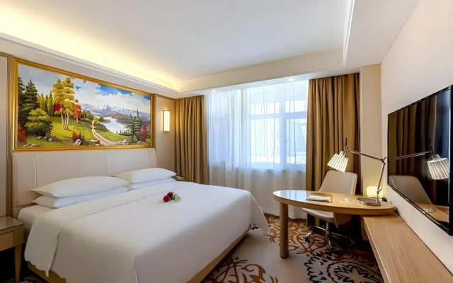 Vienna International Hotel (Urumqi International Airport)