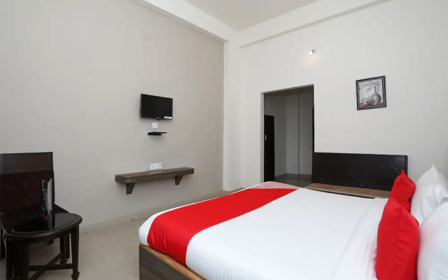 OYO 10967 Dhola Maru Resort