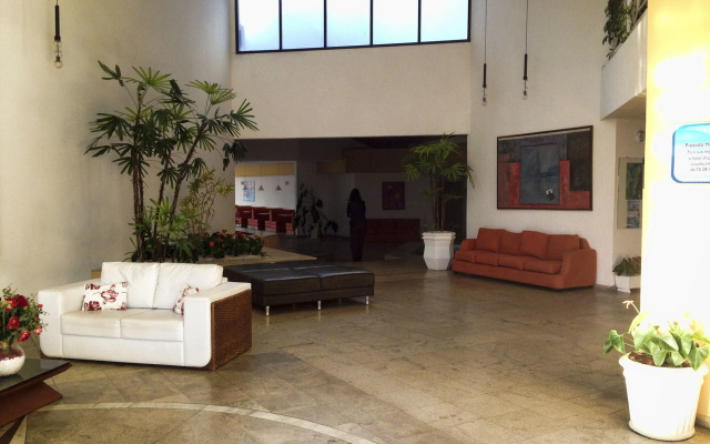 Ingleses Praia Hotel