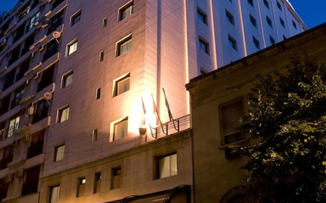 Argenta Tower Hotel & Suites