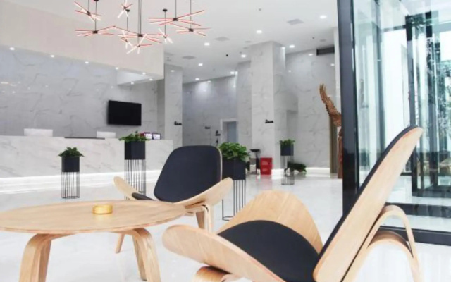 Tuoge Ruoge Nara Hotel (Zhengzhou University New Campus)