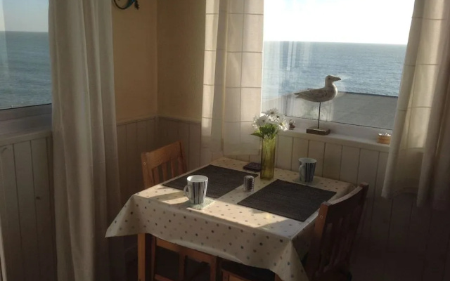 Ventnor Holiday Villas
