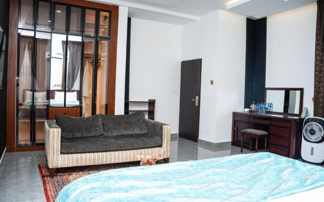 Stay AT Margarets Serviced Apartment