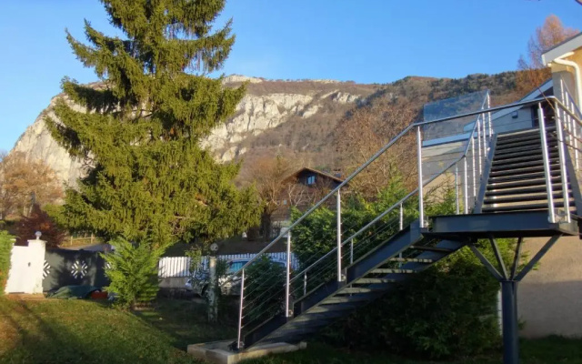 Chalet de TARA - Grand appartement esprit chalet - piscine chauffée - Genève