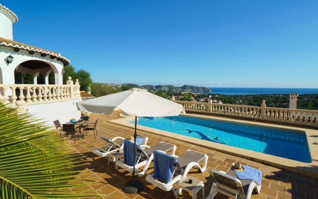 Villa Iris