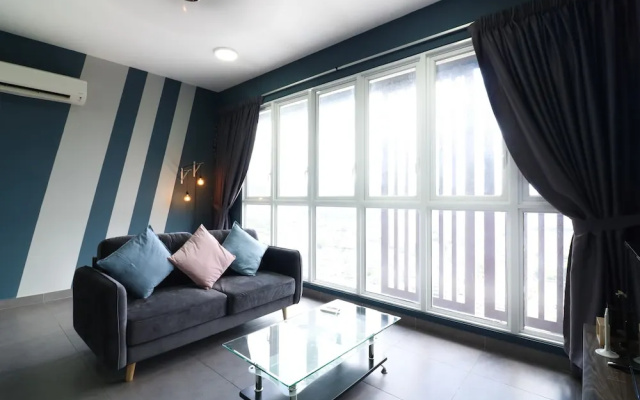 Victoria Home Sentrio Suites