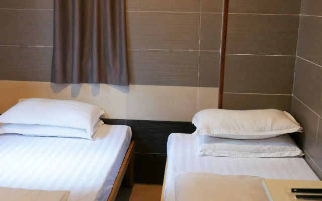 Kk Hotel ( Hostel)