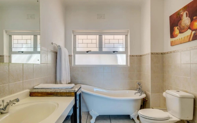 Two Bedroom Apartment With Uninterrupted Ocean Views 270 Degrees